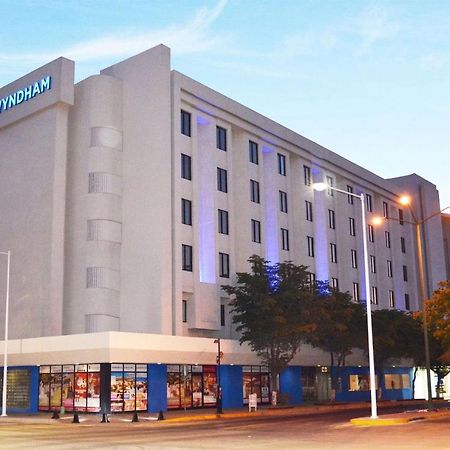 Wyndham Executivo Culiacán Exteriör bild