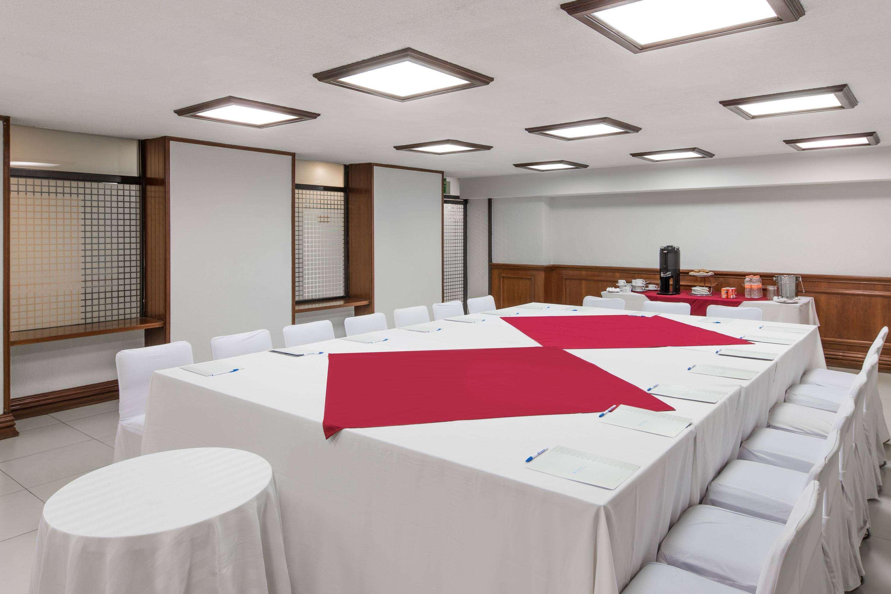 Wyndham Executivo Culiacán Exteriör bild