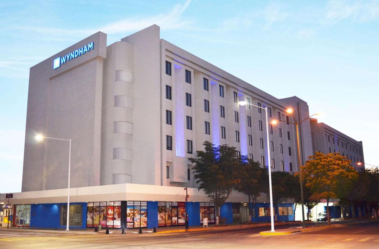 Wyndham Executivo Culiacán Exteriör bild