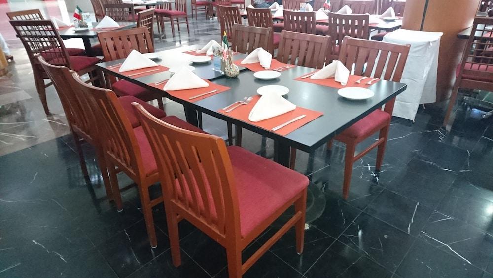 Wyndham Executivo Culiacán Exteriör bild