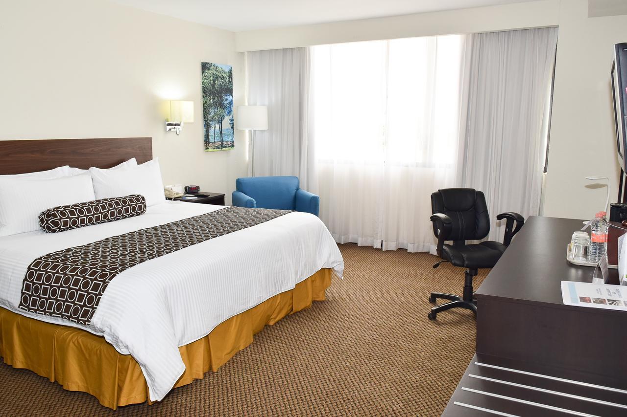 Wyndham Executivo Culiacán Exteriör bild